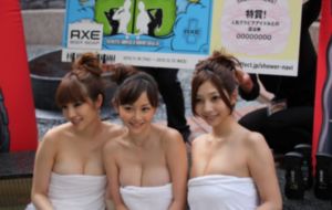 六个加油站的瑞典女孩环海_高清免费观看超清