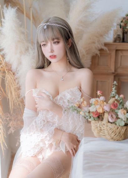 侵犯高傲女教师希崎在线观看_720BD在线观看